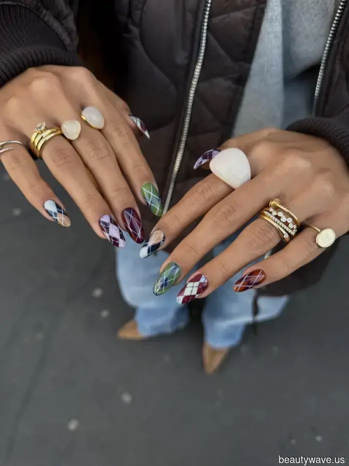 If I Were Returning to School This Month, I Would Share These 13 Nail Designs with My Manicurist.