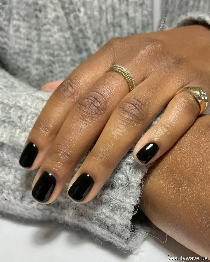 Sorry, Nude—These 21 Dark Nail Styles Show That Nothing is More Fashionable for Winter.