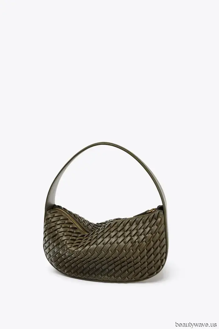 5 Handbag Color Trends That Are Already Leading This Autumn