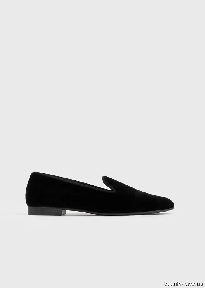 Apologies to my heels, but I'll be sporting these 5 winter flat shoe trends until spring 2026.