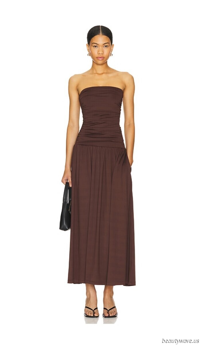 The Dress Detail That’s Subtly Gaining Popularity in London Right Now (and Yes, It’s Functional)
