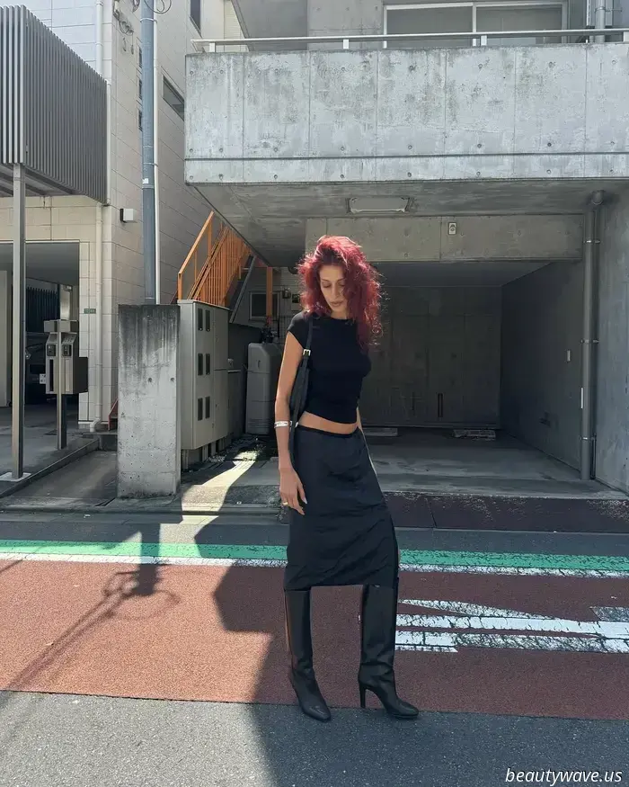The Surprising Shoe Trend That Fashion Enthusiasts Are Opting for This Summer