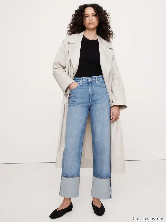 I Named the Cuffed-Jeans Trend—7 Shoes That Fashion Enthusiasts Are Pairing with the Stylish Denim Look