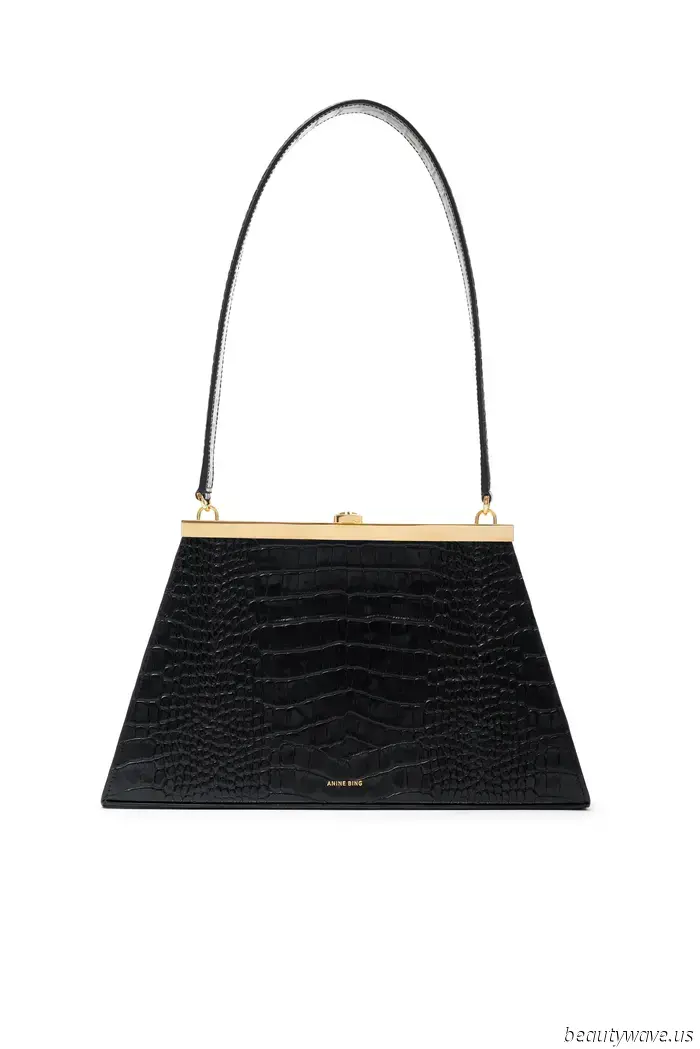 Anine Bing ha lanciato una nuova borsa mozzafiato ed è il volto della campagna — Hello, It Style