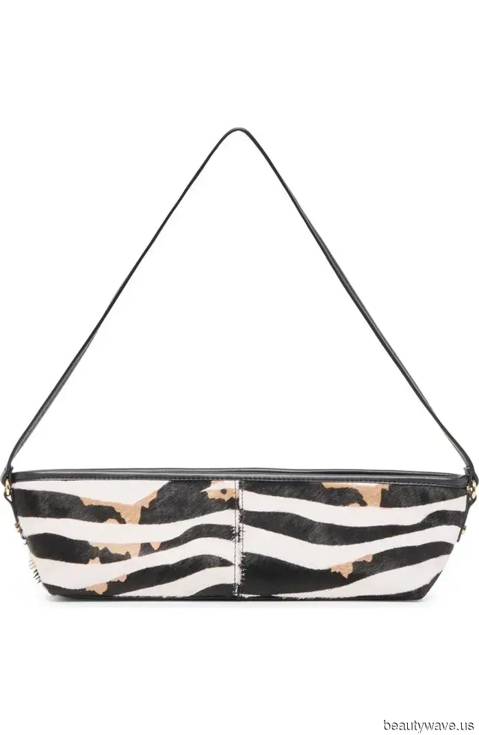 Si estás cansado del estampado de leopardo, Dua Lipa acaba de llevar la tendencia de bolsos que debes comprar en su lugar.