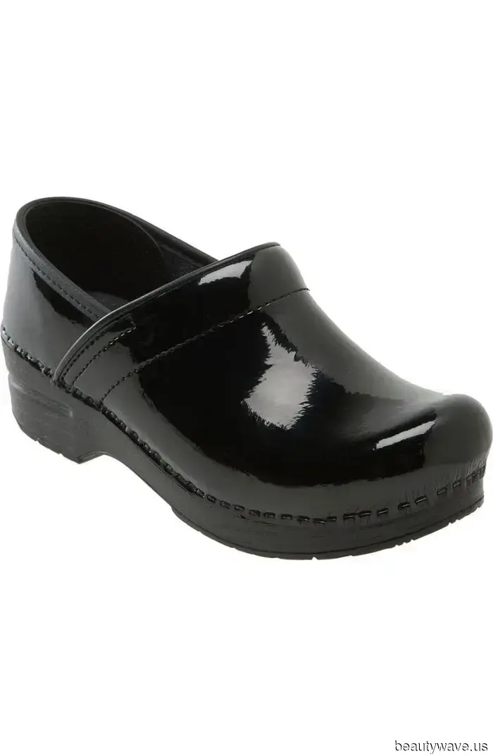 If you want to look stylish like Zendaya, consider purchasing these practical $145 shoes from Nordstrom.