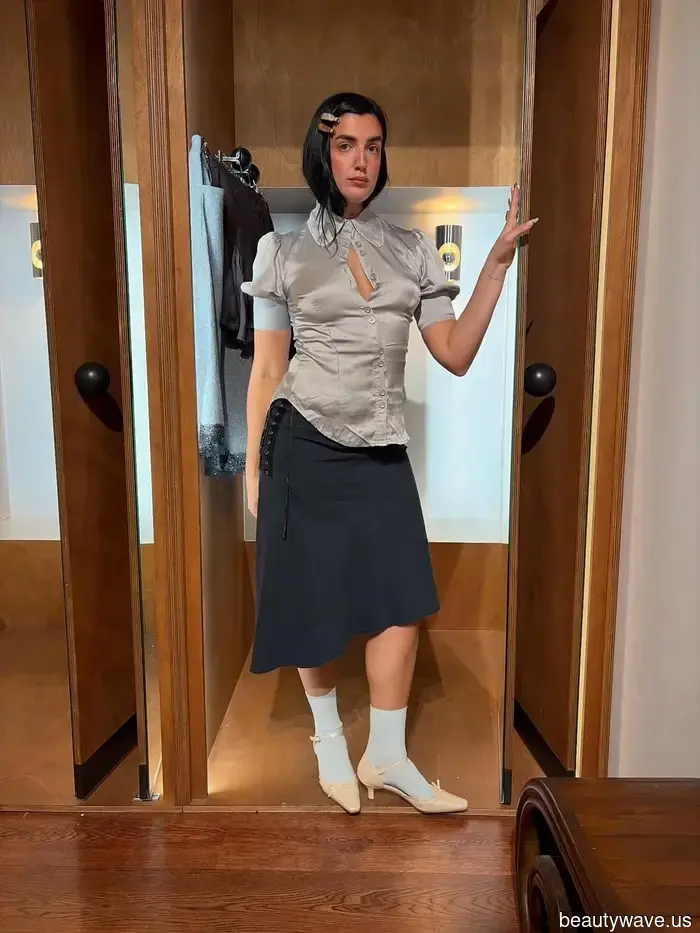 Adiós a las Camisas de Botón Oversize: En 2026, Este Estilo Se Ve Mucho Más Caro