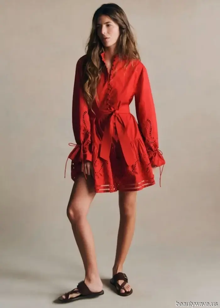 Non Bianco e Nero&mdash;I Due Colori Sorprendenti Che I Vestiti Alla Moda Stanno Indossando Insieme Invece