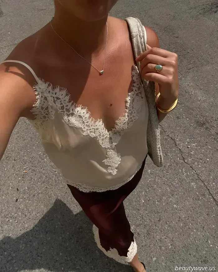 Daily, I notice yet another stylish individual sporting this romantic skirt trend.