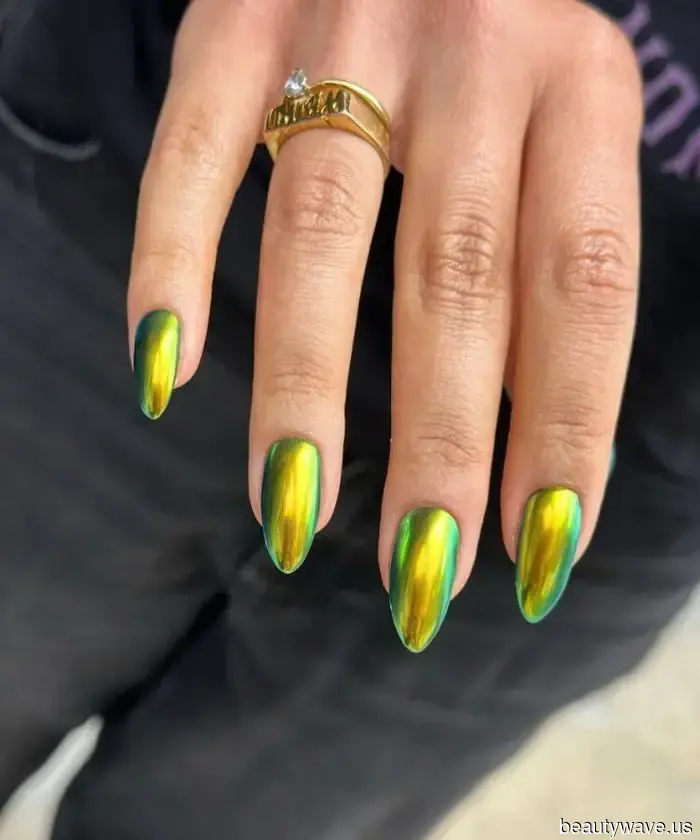 The Top Trendy and Spooky Halloween Nail Designs for 2025