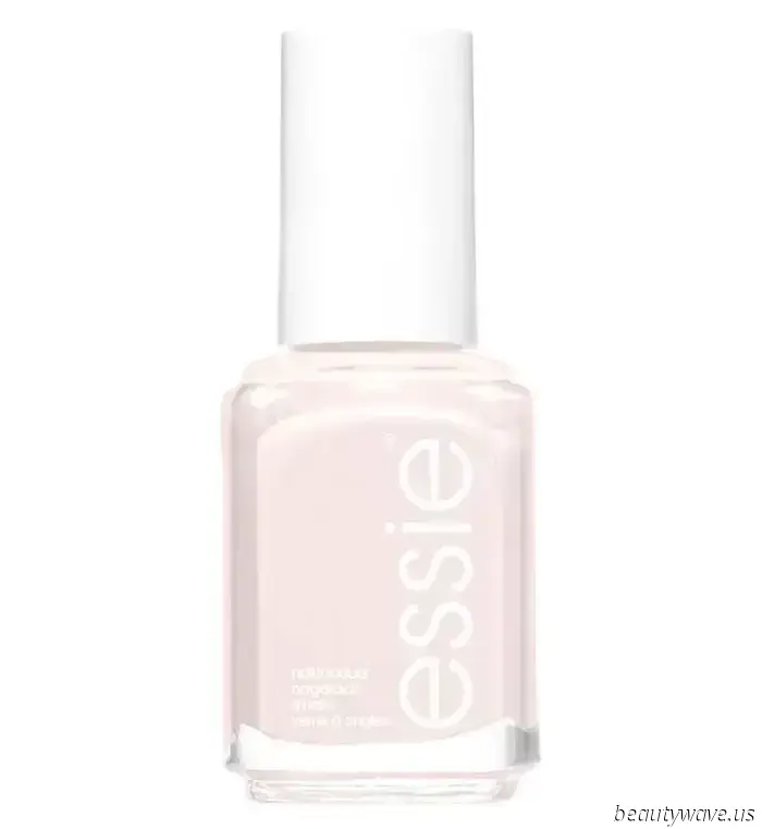 The Subtle French Manicure Is a Summer Essential—Here’s How to Style It.