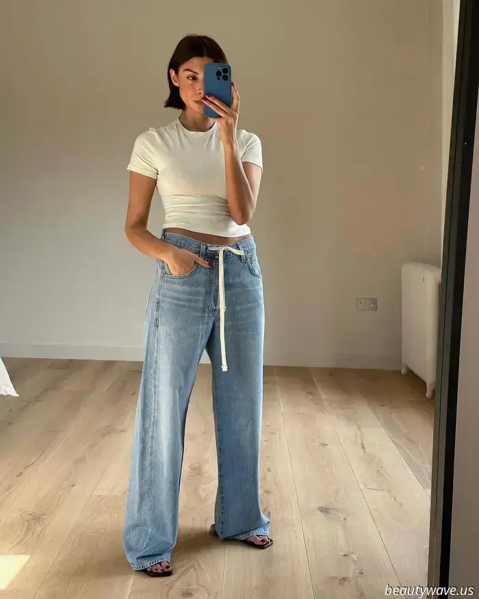 This summer denim trend is completely different from skinny jeans, and I’m noticing it everywhere.