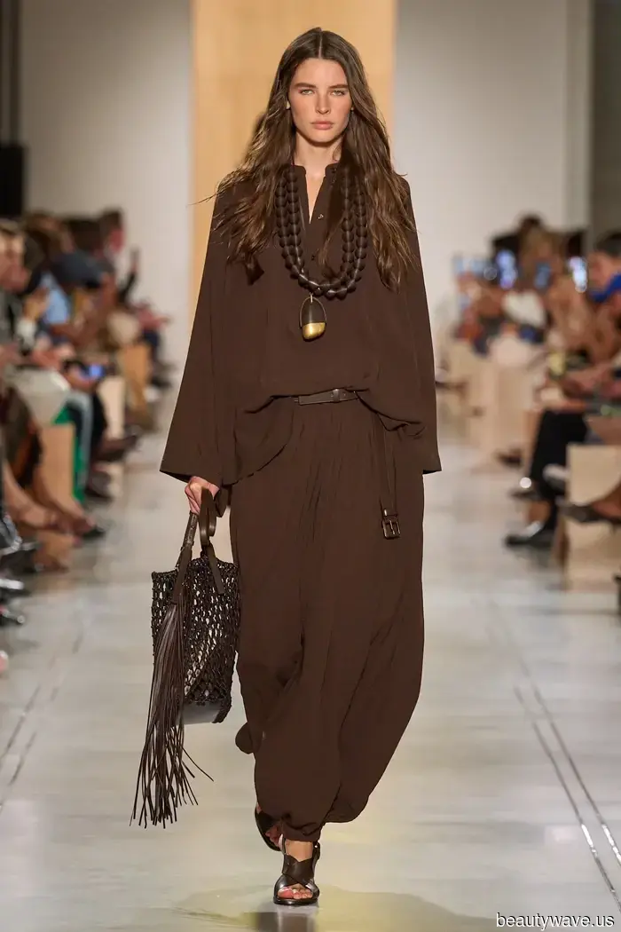 Pendant Necklaces, Desert Tones, and Pajama Ensembles—Michael Kors Introduces Natural Sophistication for Spring 2026