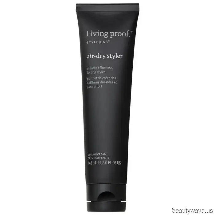 The results are here, and our haircut appointments are set—explore the 11 bob trends that will officially define 2025.