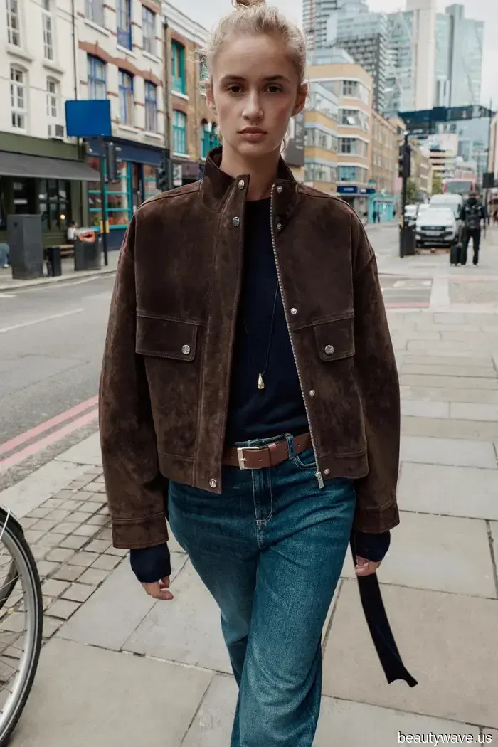 Rosie Huntington-Whitely and Lila Moss believe that this cult jacket trend is poised to take over this winter.