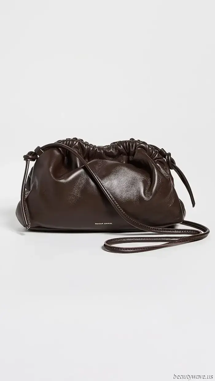 Este es el conjunto de un solo color más elegante para usar en lugar de todo negro este verano