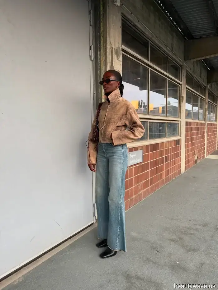 Breaking News: The Denim Wash That Will Rule Every Stylish Look This Fall