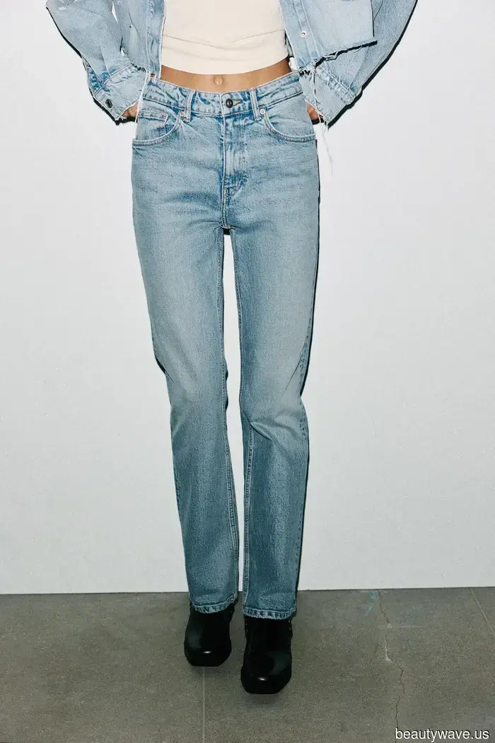 Dua Lipa und Miley Cyrus tauschten ihre dunkelblauen Jeans gegen diesen '90er-Jahre-Retro-Look.