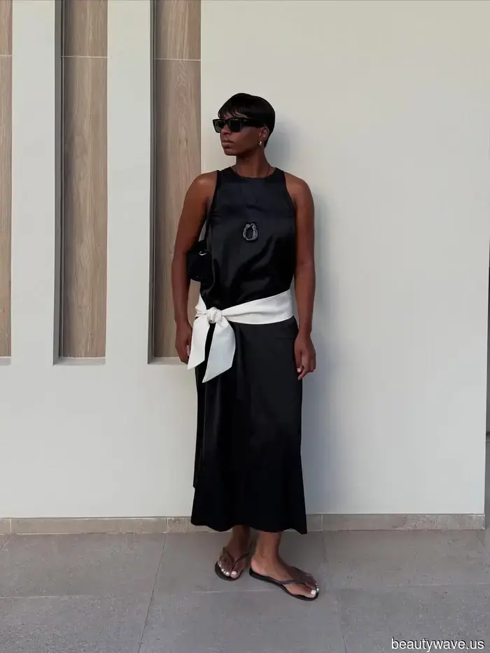 Believe me: Jeans, skirts, and shorts always appear more luxurious when paired with these flip-flops.