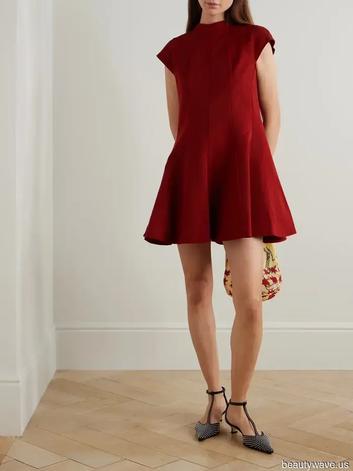 5 Colors the Most Stylish French Women Are Pairing with Chocolate Brown