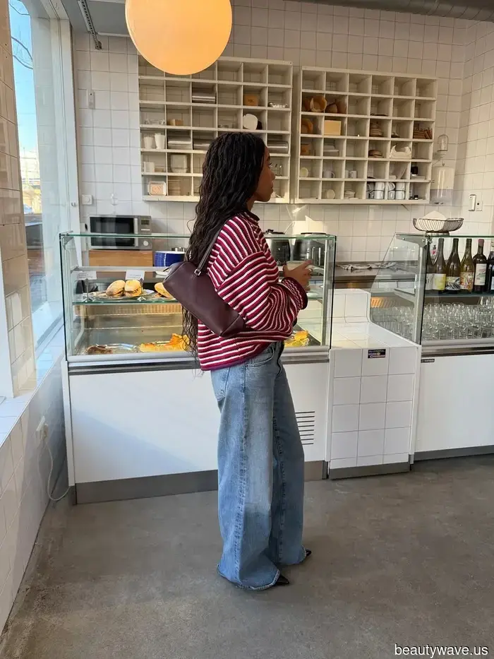 De repente, todos los geniales están usando jeans deslavados por el sol&mdash;Aquí te mostramos cómo combinarlos esta primavera.