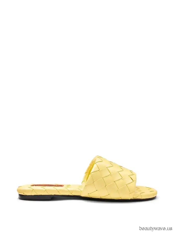 I've conducted the research—here are the *specific* sandal colors that pair best with blue jeans.