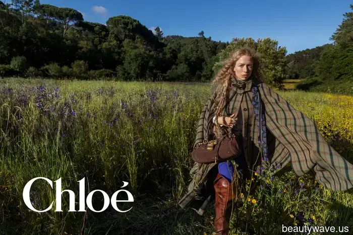 Chloé Portrays "Wild Strength and Unity" in a Romantic Winter 2026 Campaign—Discover the New…