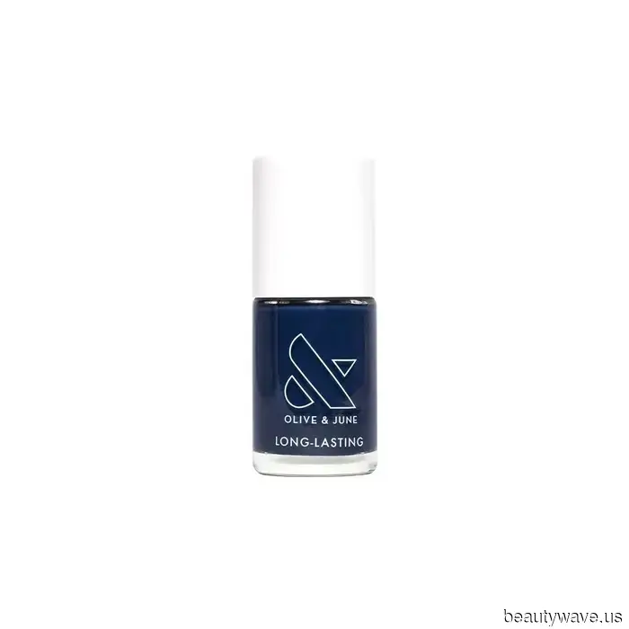 Forget Red—Experts Claim These 10 Stylish Nail Trends Will Dominate This Winter