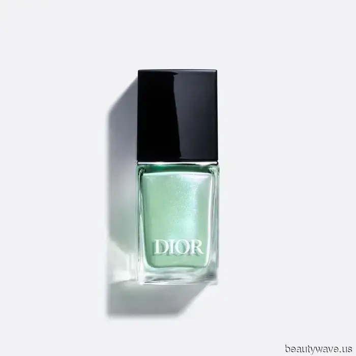 "It's Giving Mermaid" — The Nail Color Approved by Gen-Z That is Taking Over This Summer