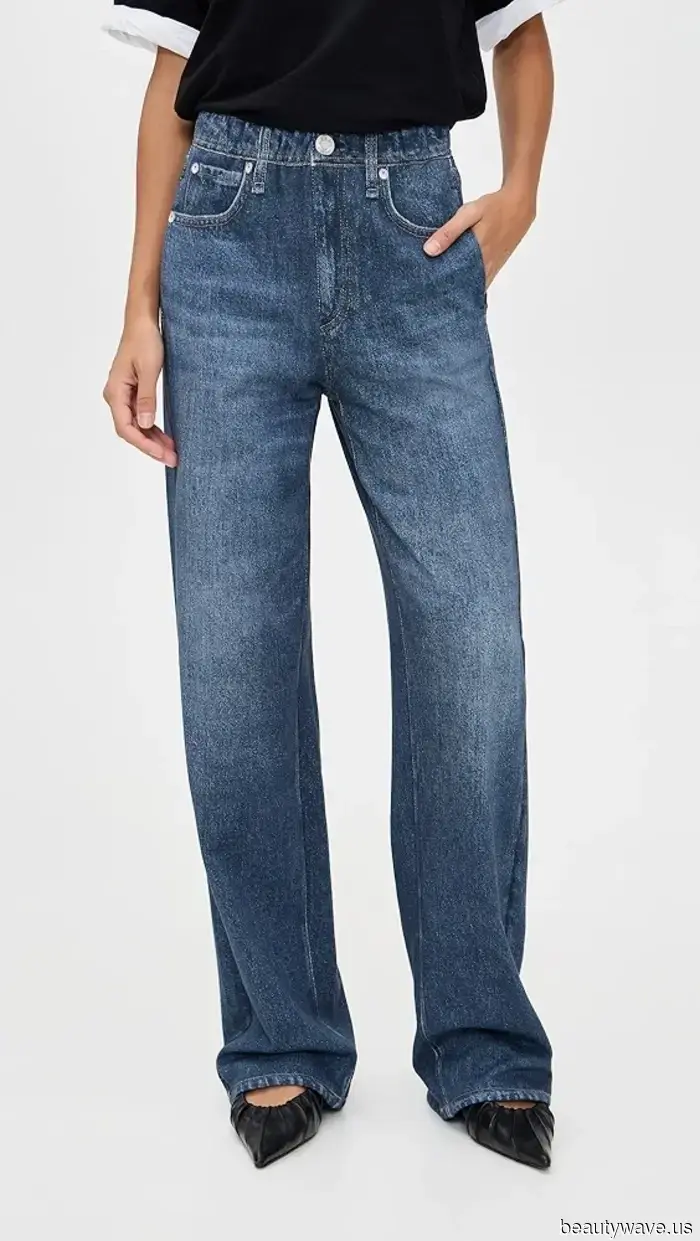 Not Ballet Flats, Not Sneakers—Everyone with Great Style is Currently Wearing These Shoes with Jeans.