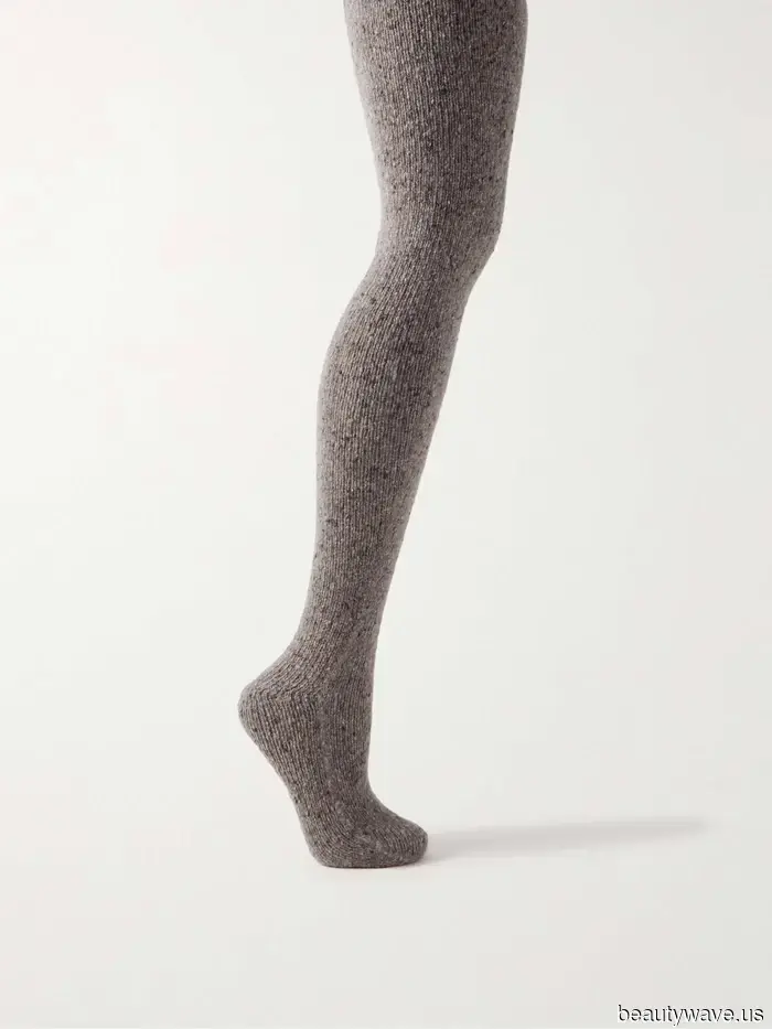 Apologies to my 10-Deniers—The Row persuaded me to choose these "outdated" winter tights instead in 2026.