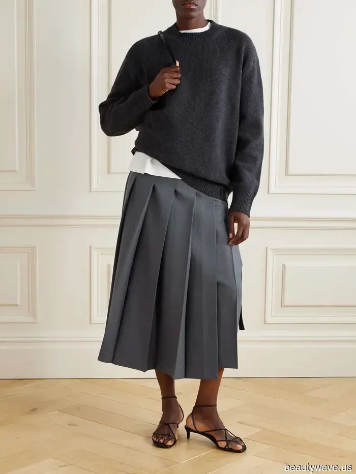 Kate Middleton ha appena indossato il maglione che io e tutti i miei amici alla moda desideriamo, ed è ancora disponibile.