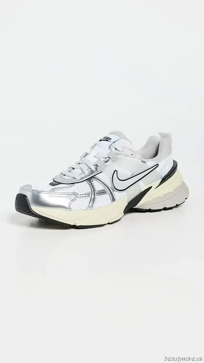 Low-rise jeans and ballet flats appear outdated when compared to the current trend of jeans paired with sneakers.