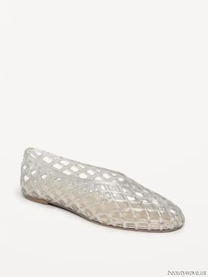 Questi Flats 20 Old Navy Appartamenti sono altrettanto chic come la coppia $900 ho bramato dalla scorsa primavera