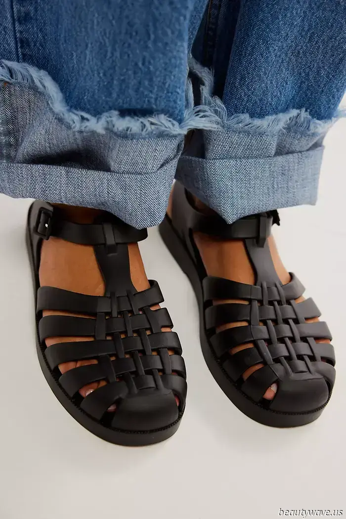 Están Aquí: 7 Tendencias De Accesorios Frescos Que Elevarán Instantáneamente Cualquier Look Clásico De Verano