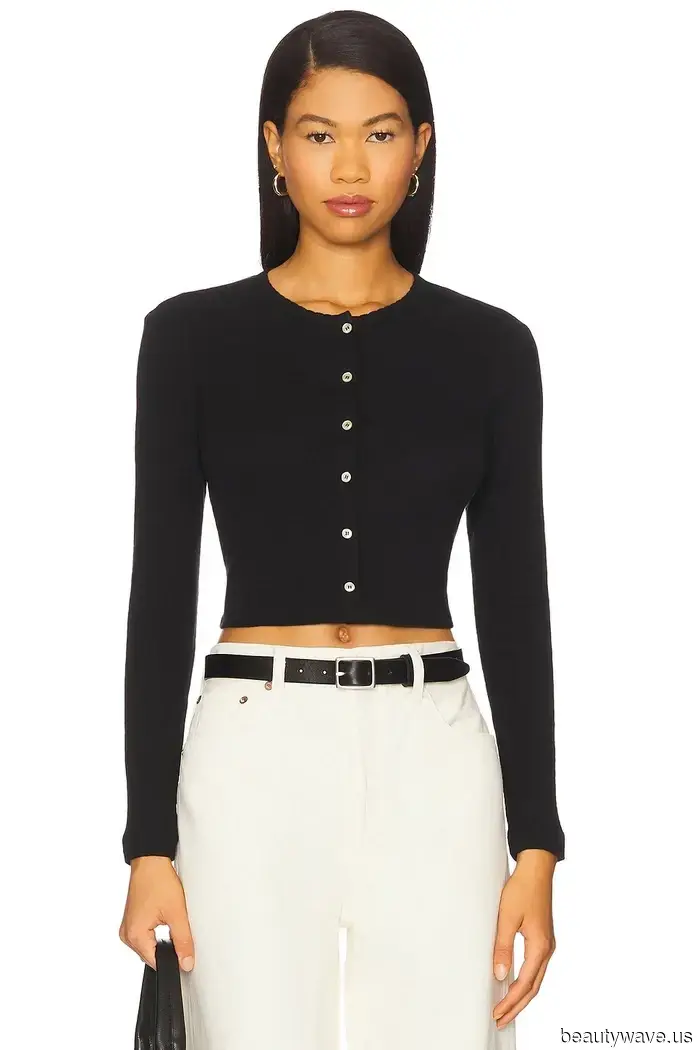 The Trendiest Summer Tops Fashion Enthusiasts Are Pairing With Shorts This Summer