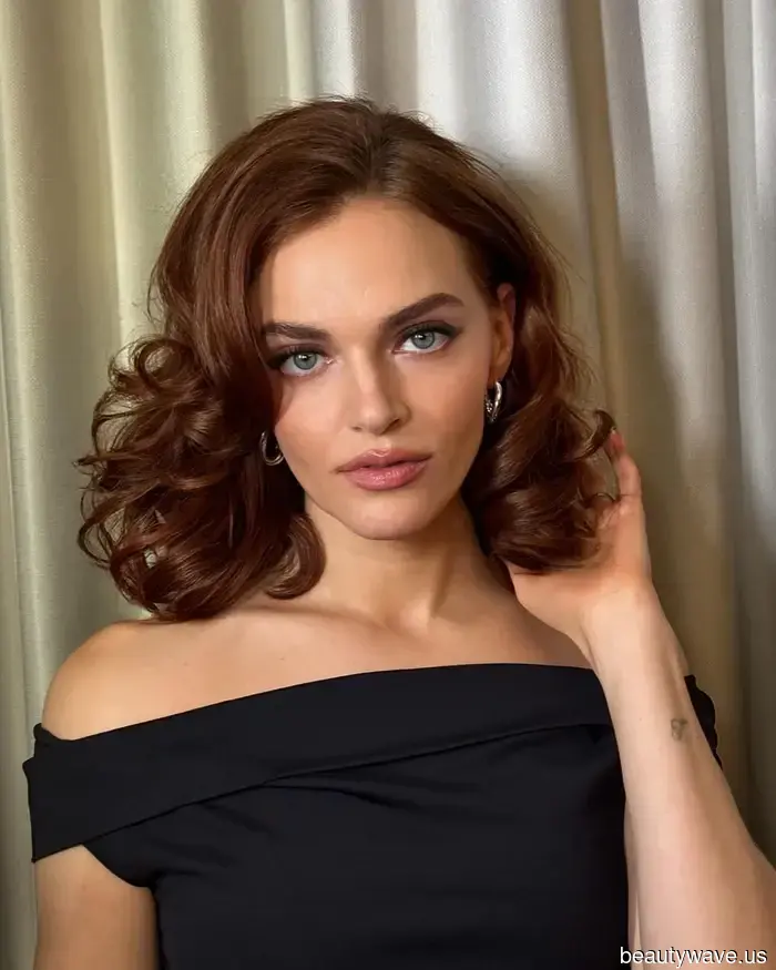 23 Looks de Peinados Rizados Chic que Abrazan tu Textura Natural