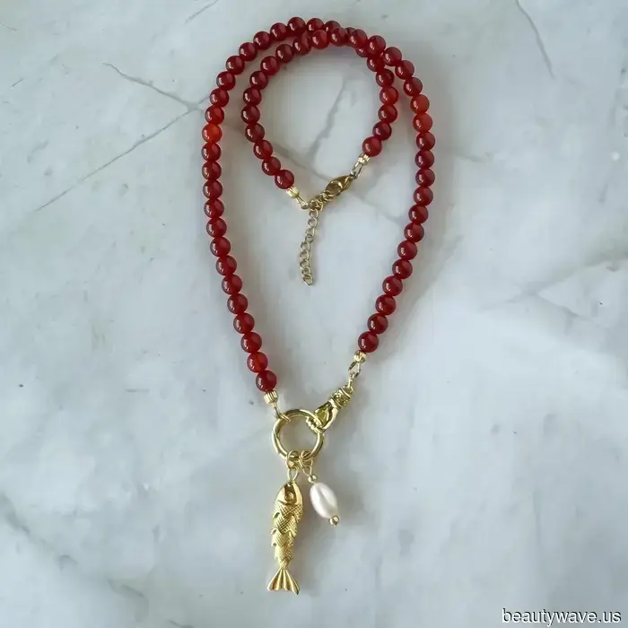No pulseras, no broches&mdash;la tendencia de joyería llamativa que domina este verano