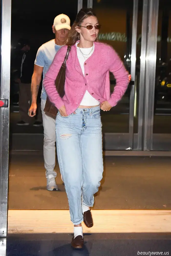 Niente leggings qui — Gigi Hadid ha appena indossato l'uniforme da aeroporto dell'it-girl per l'autunno 2025