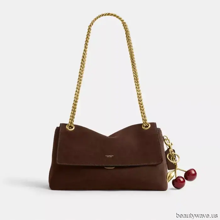Skip the "Forget It" bags this fall—check out these 5 alternative bag trends that we believe are far more stylish.