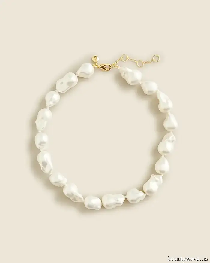 5 Jewelry Trends I'm Investing In This Summer to Elevate My Simple Outfits and Make Them Look Chic and Luxurious