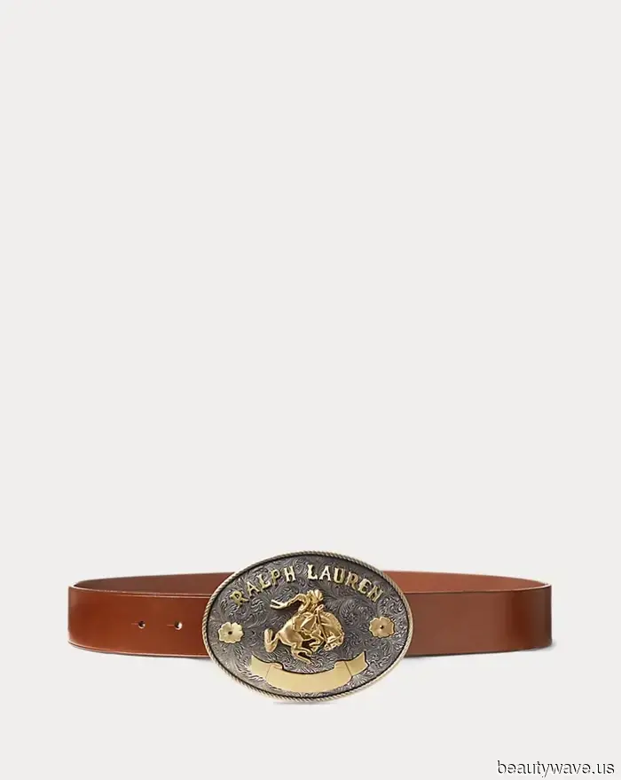 Brooches, Open Bags, and Boho Jewelry—7 Accessory Trends That It Girls Will Embrace This Fall