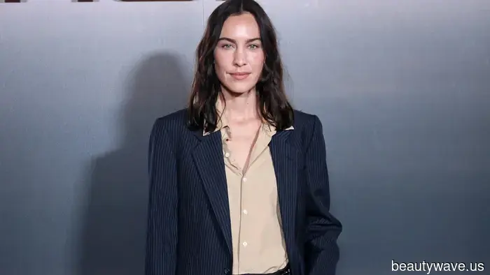 Alexa Chung ha appena indossato il marchio di scarpe cult che pensavo conoscesse solo Sienna Miller.