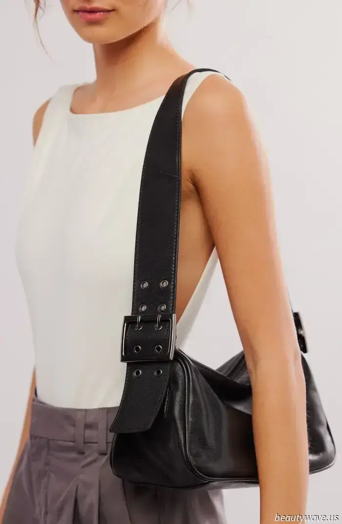 The Surprising Shoe Trend That Fashion Enthusiasts Are Opting for This Summer