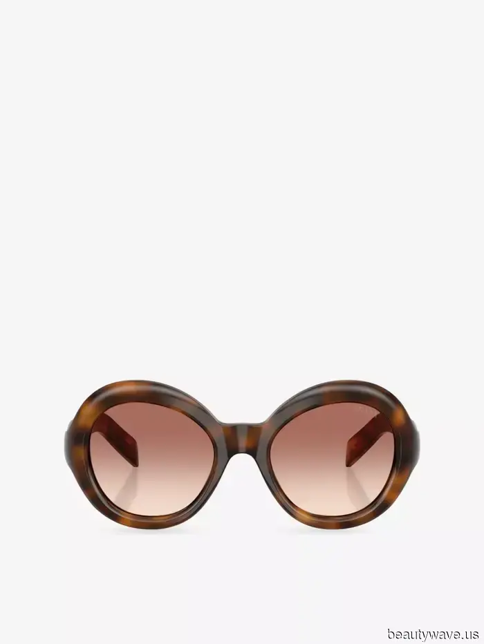 Spiacente, Minimalisti&mdash;Ogni Ragazza Cool Sta Indossando Questi 6 Mini Trend Massimalisti Questa Estate