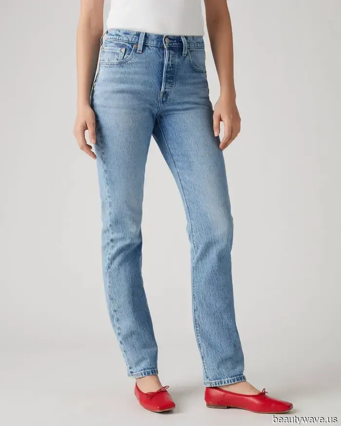 Not Skinny, Not Bootcut—The Three Types of Jeans Stylish Individuals Are Pairing With Ballet Flats Now Through 2027.