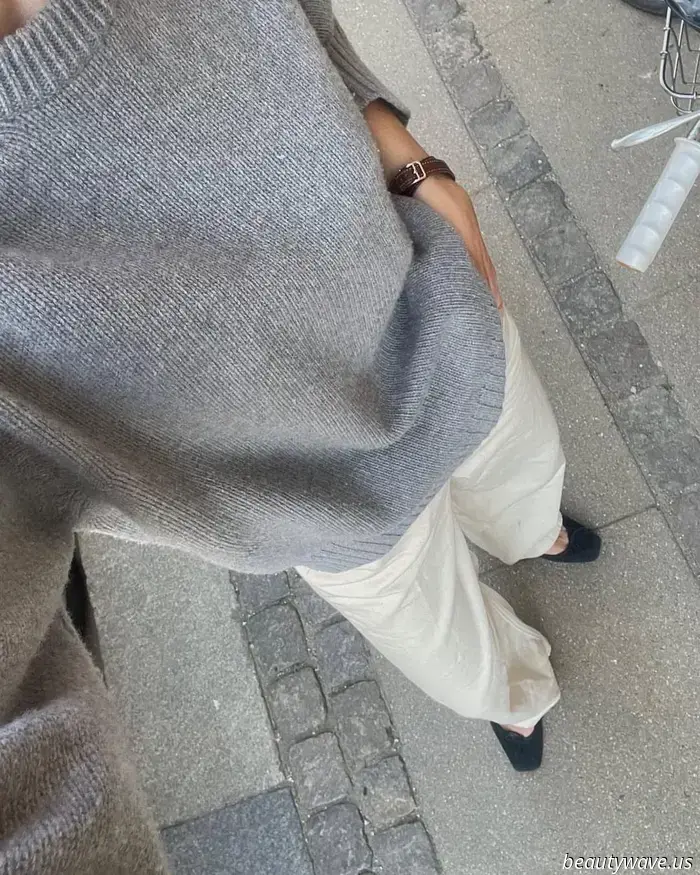 Is it just me, or are all the trendy girls now combining ballet flats with this anti-denim pant trend?