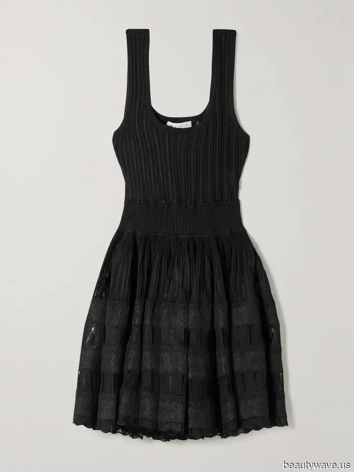 It was the It Girls who brought it into the spotlight, reality stars who made it widespread, but the origins of the bandage dress can be traced back to this point.