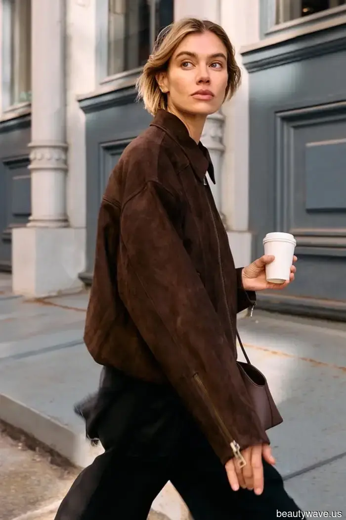 Ich bin eine Pendler-Mama, die in der Modebranche arbeitet&mdash;das sind die 7 einfachen Teile, die ich immer trage, um schick auszusehen.