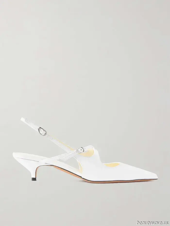 I Used to Believe This Shoe Trend Appeared "Inexpensive"—Amal Clooney Just Altered My Perspective.